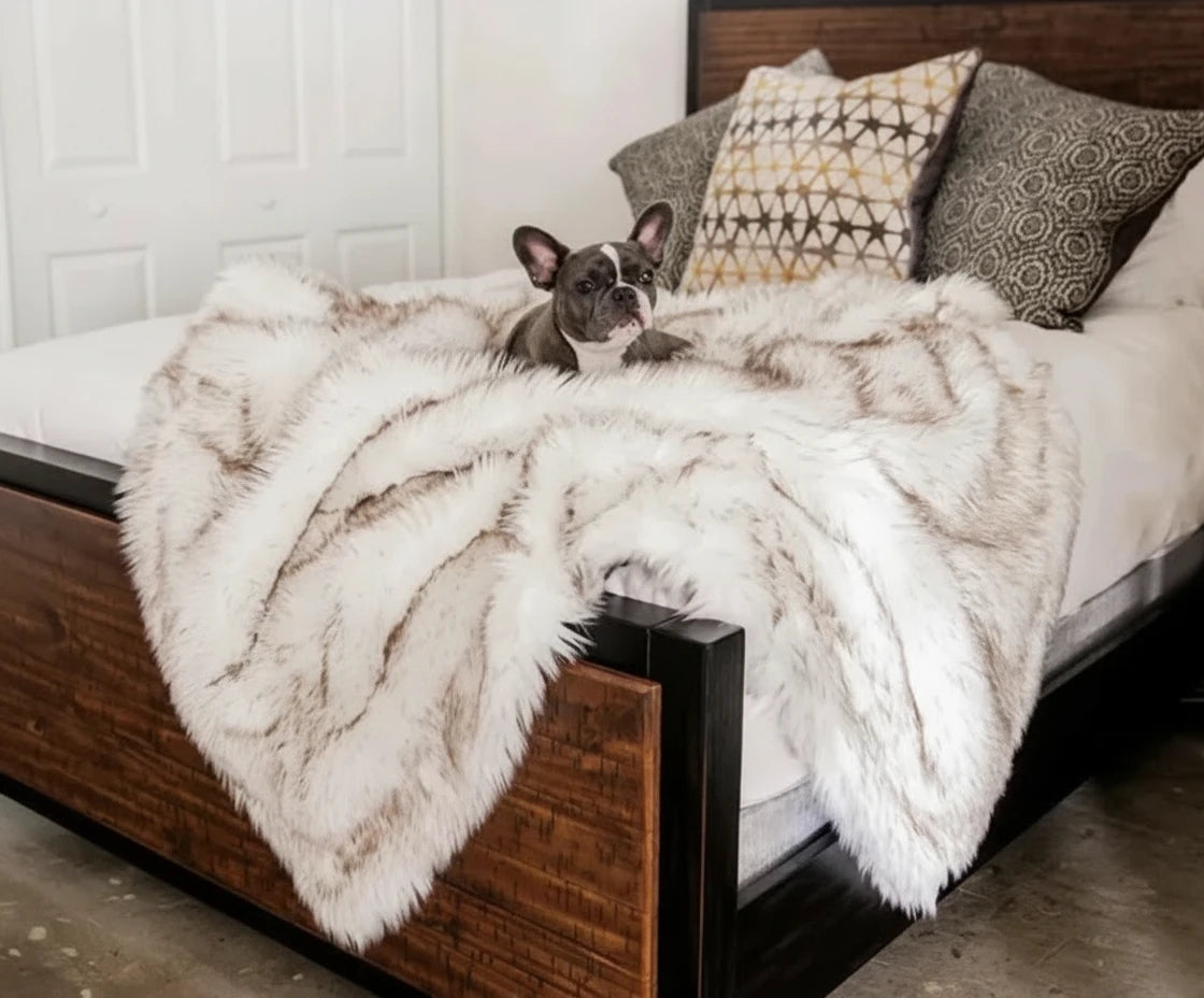 FuroraLuxe© Waterproof Luxury Pet Blanket